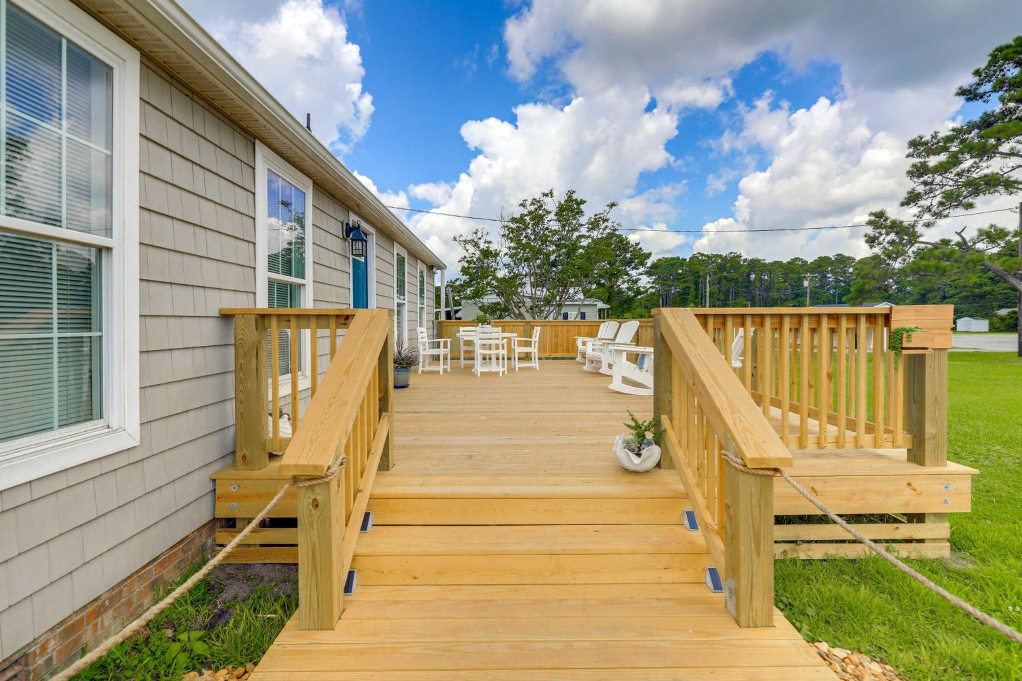 The Willowberry House With Deck And Grill! Harkers Island Esterno foto